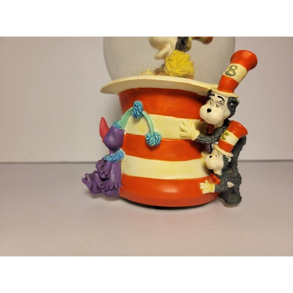 Dr. Seuss The Cat in the Hat Snowglobe In A Hat That’s What Friends Are For - Picture 5 of 16